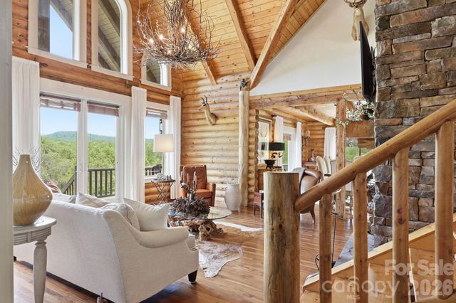 112 Sunny Morning Court, Hendersonville, NC 28792