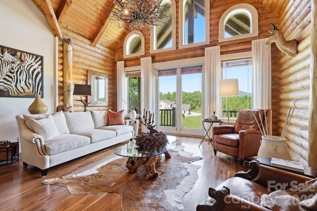 112 Sunny Morning Court, Hendersonville, NC 28792