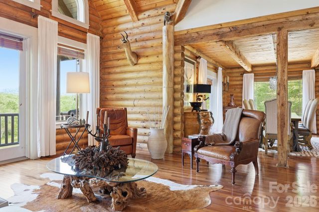 112 Sunny Morning Court, Hendersonville, NC 28792