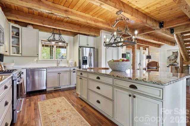112 Sunny Morning Court, Hendersonville, NC 28792