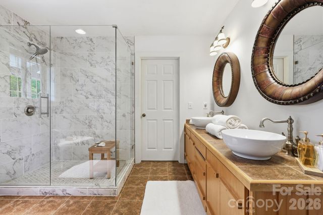 112 Sunny Morning Court, Hendersonville, NC 28792
