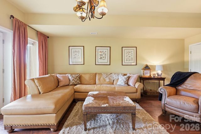 112 Sunny Morning Court, Hendersonville, NC 28792