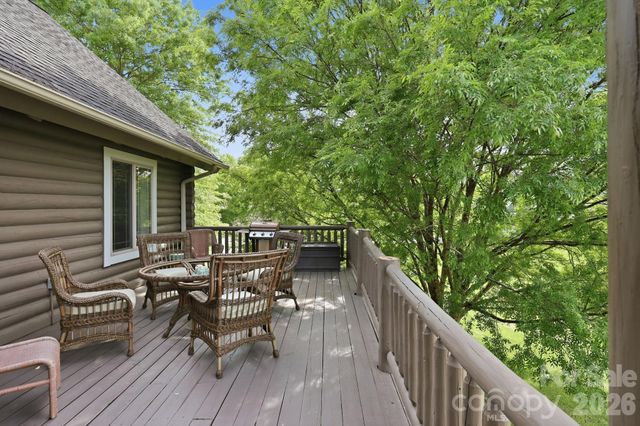 112 Sunny Morning Court, Hendersonville, NC 28792