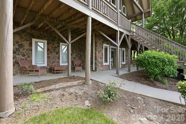 112 Sunny Morning Court, Hendersonville, NC 28792