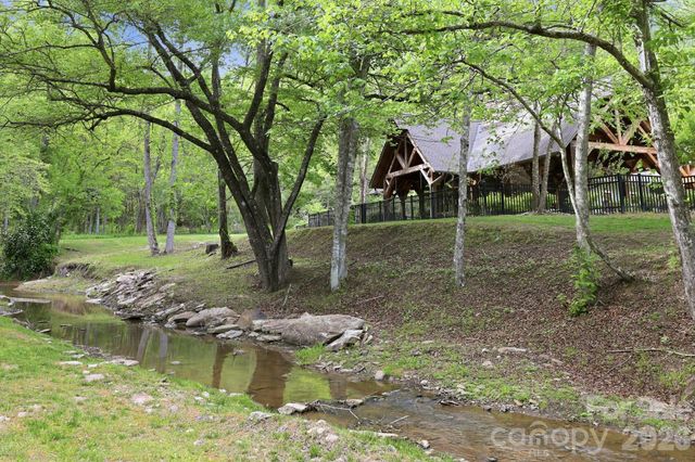 112 Sunny Morning Court, Hendersonville, NC 28792