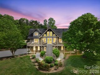 112 Sunny Morning Court, Hendersonville, NC 28792