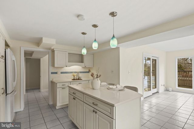 1214 OAKCROFT DR, Lutherville Timonium, MD 21093