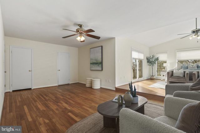 1214 OAKCROFT DR, Lutherville Timonium, MD 21093