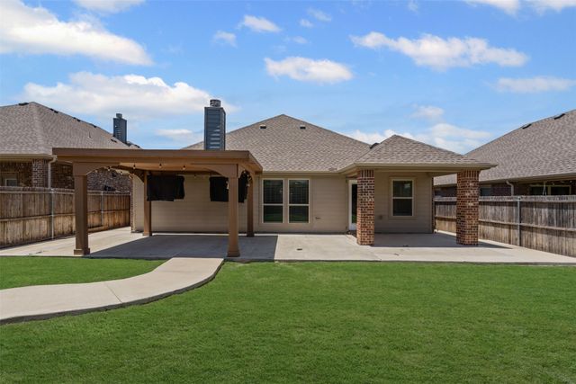 205 Mount Olive Avenue, Mckinney, TX 75072