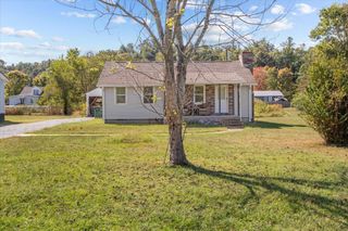 130 Fairground Dr, Waverly, TN 37185