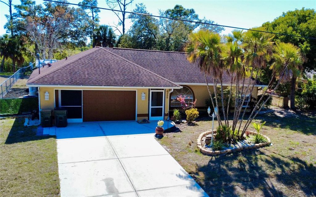 4395 HANSARD AVENUE, North Port, FL 34286