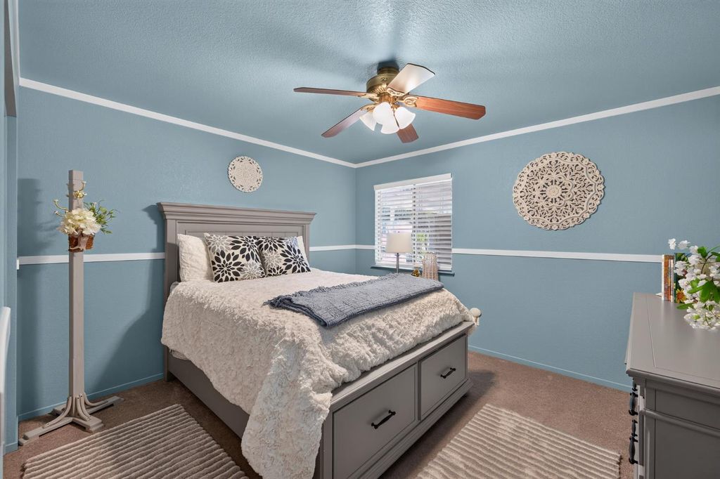 Image 25 of property listing at 2395 Stephanie Lane, Selma, CA 93662