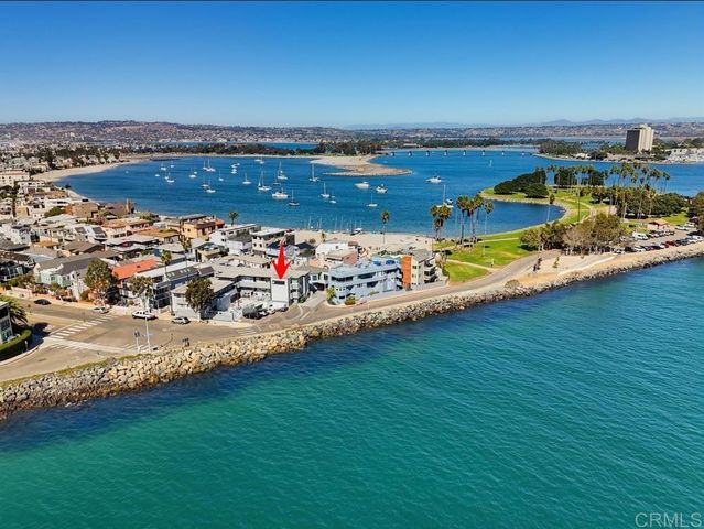 2613 Mission Blvd 14, San Diego, CA 92109