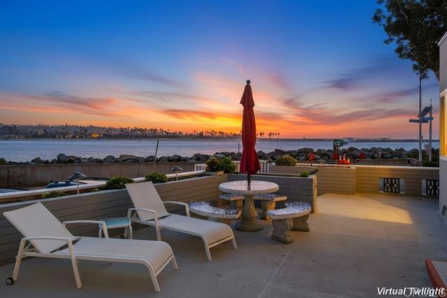 2613 Mission Blvd 14, San Diego, CA 92109