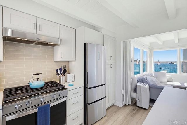2613 Mission Blvd 14, San Diego, CA 92109