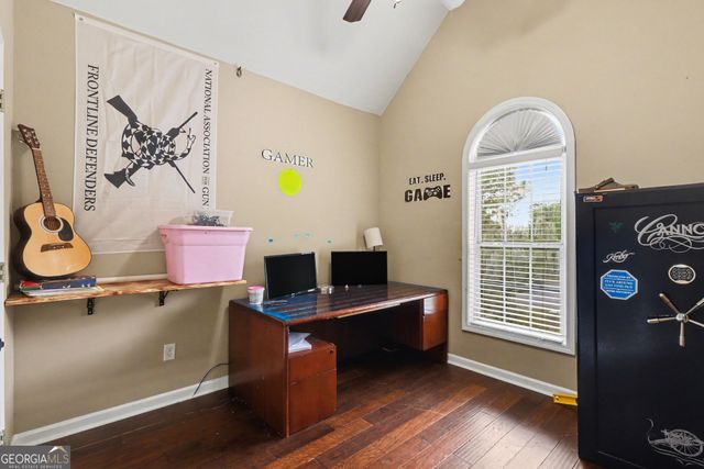 15 Indian Valley Way, Rydal, GA 30171