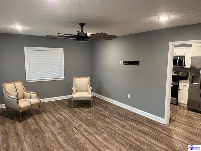 314 S Lincoln Boulevard, Hodgenville, KY 42748