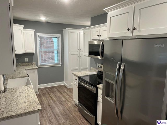 314 S Lincoln Boulevard, Hodgenville, KY 42748