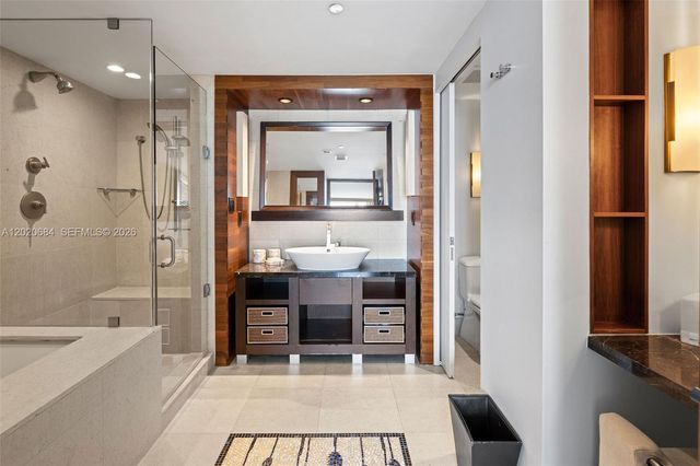 6801 Collins Ave 417, Miami Beach, FL 33141
