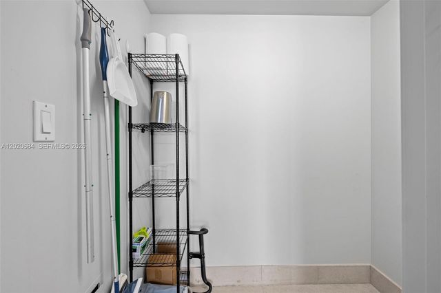 6801 Collins Ave 417, Miami Beach, FL 33141