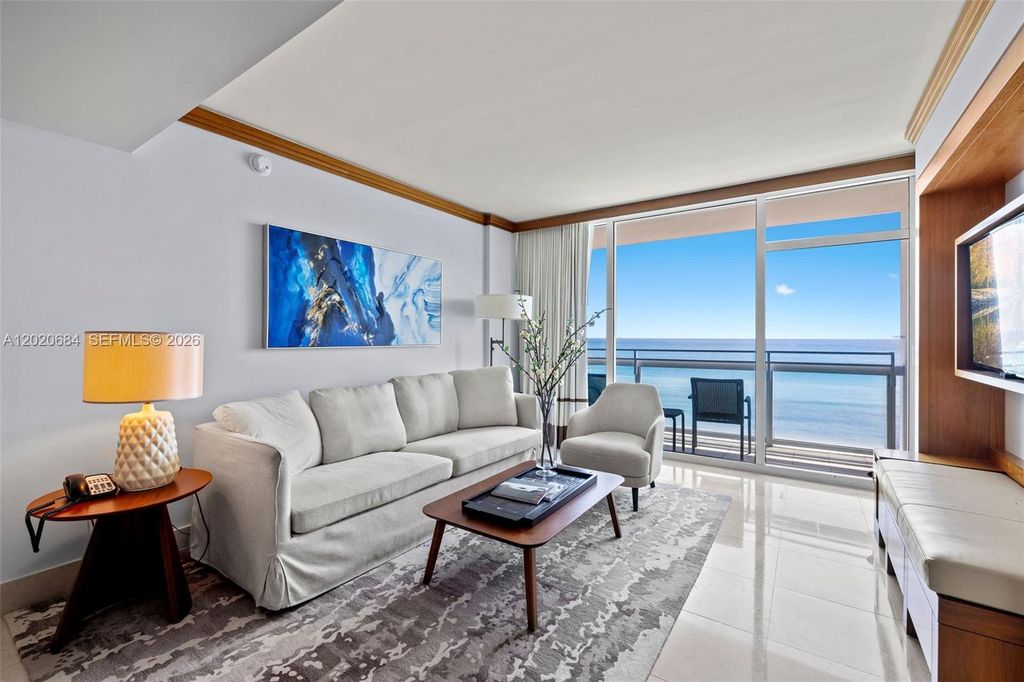 6801 Collins Ave 417, Miami Beach, FL 33141