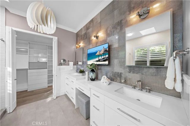 58 Victoria, Newport Beach, CA 92660