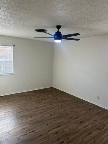 3909 Robin Hood Trail, San Angelo, TX 76901