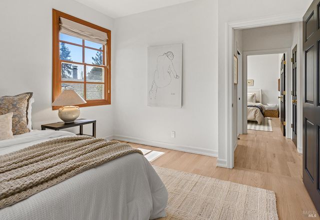 735 Johnson St, Healdsburg, CA 95448