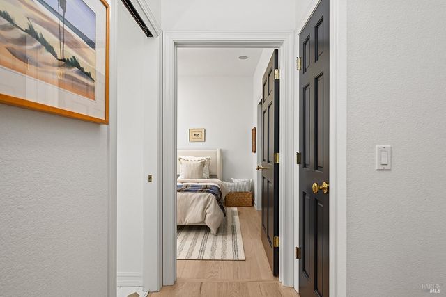 735 Johnson St, Healdsburg, CA 95448