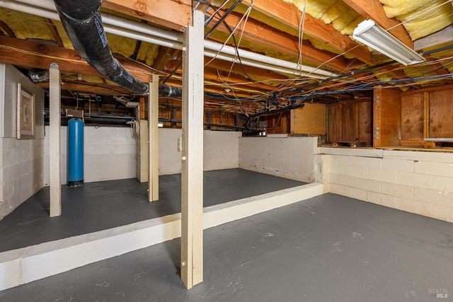 735 Johnson St, Healdsburg, CA 95448