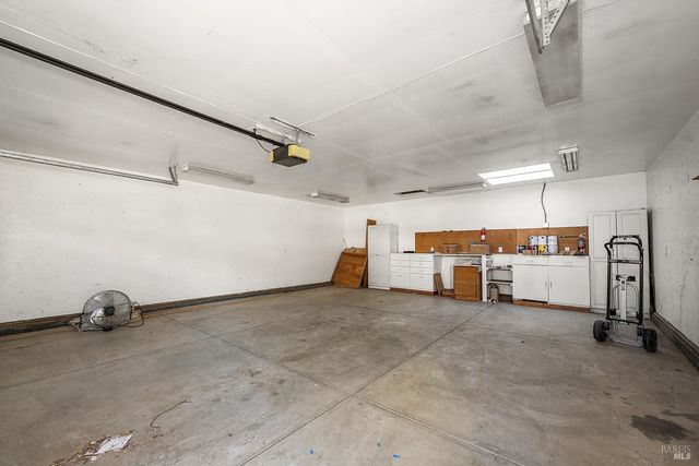 735 Johnson St, Healdsburg, CA 95448