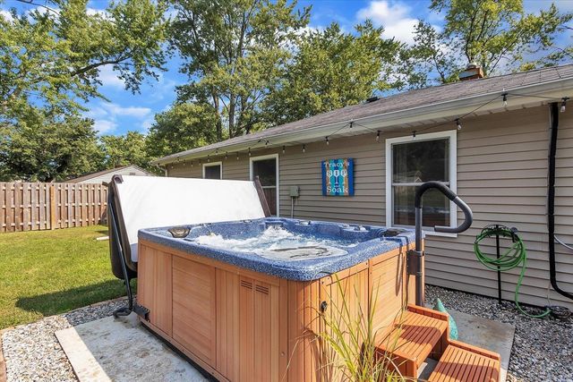 26 S Fairview Avenue, Niles, MI 49120