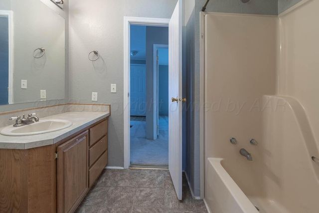 5606 W MCCORMICK Road, Amarillo, TX 79118