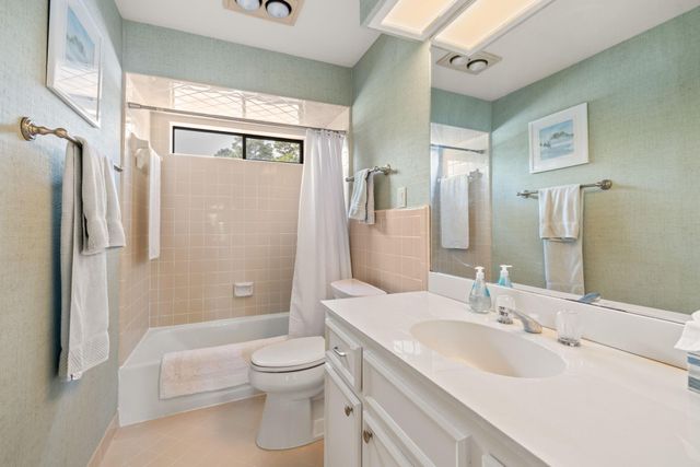 2826 Chaucer Drive, Montgomery, TX 77356