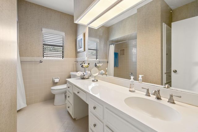 2826 Chaucer Drive, Montgomery, TX 77356