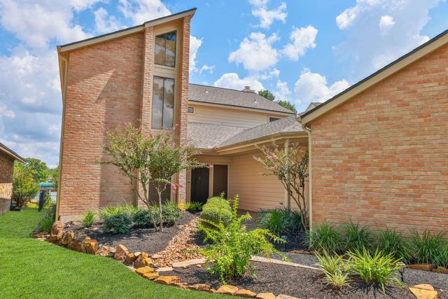 2826 Chaucer Drive, Montgomery, TX 77356