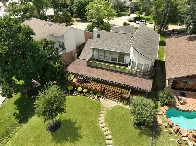 2826 Chaucer Drive, Montgomery, TX 77356