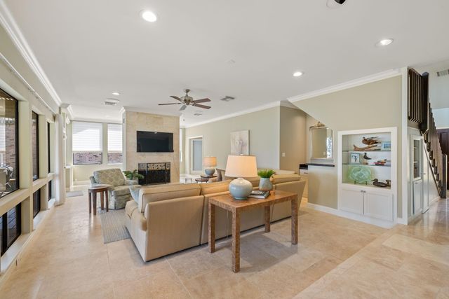 2826 Chaucer Drive, Montgomery, TX 77356