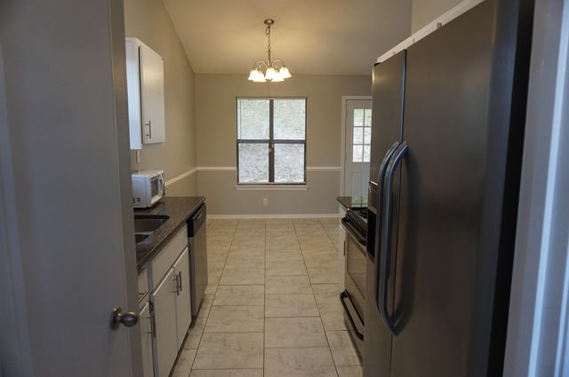 129 Oak Terrace Drive, Crestview, FL 32539