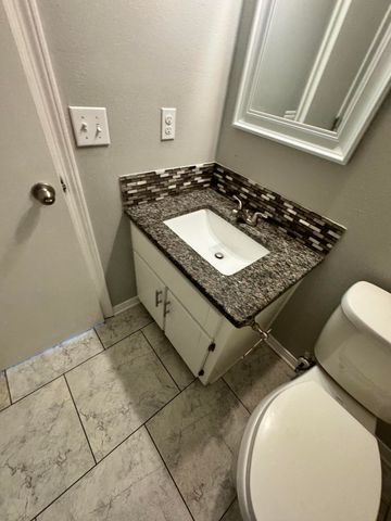 129 Oak Terrace Drive, Crestview, FL 32539