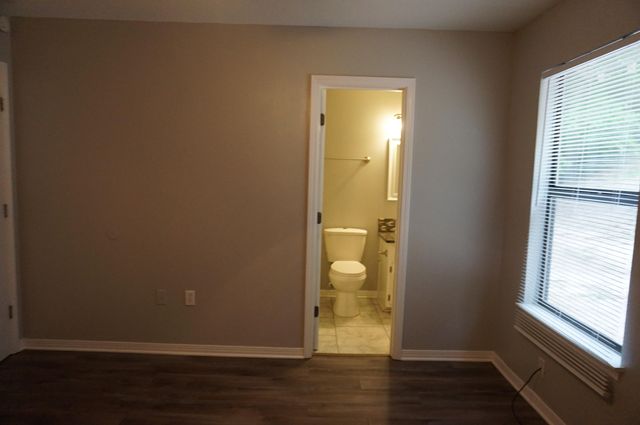 129 Oak Terrace Drive, Crestview, FL 32539