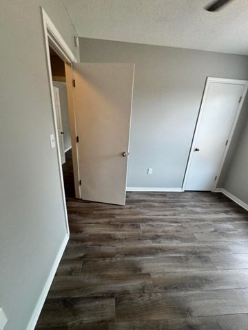 129 Oak Terrace Drive, Crestview, FL 32539