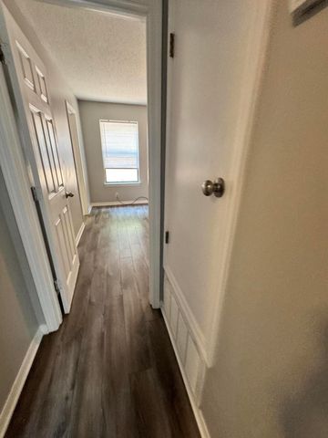 129 Oak Terrace Drive, Crestview, FL 32539