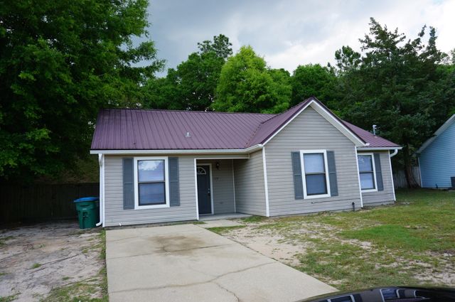 129 Oak Terrace Drive, Crestview, FL 32539