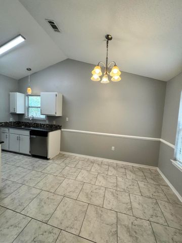 129 Oak Terrace Drive, Crestview, FL 32539