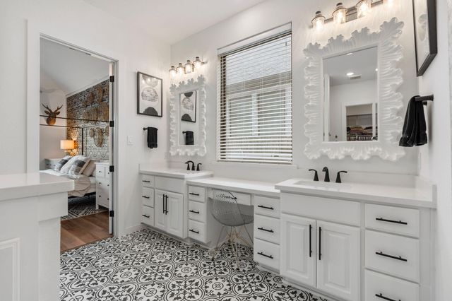 8815 Autumn Pine Drive, Missouri City, TX 77459