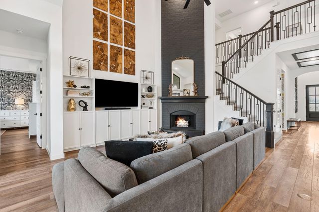 8815 Autumn Pine Drive, Missouri City, TX 77459