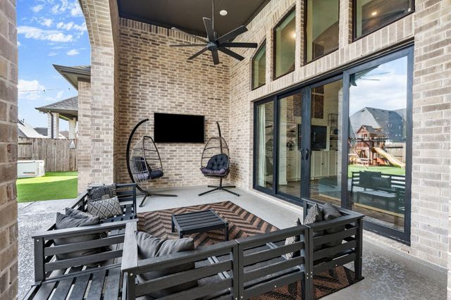 8815 Autumn Pine Drive, Missouri City, TX 77459
