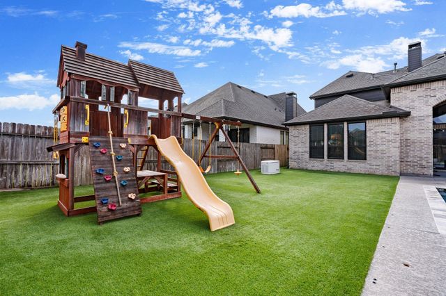 8815 Autumn Pine Drive, Missouri City, TX 77459