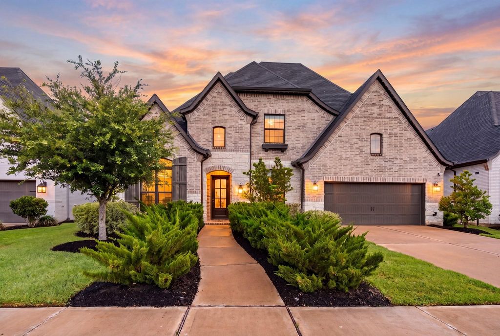 8815 Autumn Pine Drive, Missouri City, TX 77459